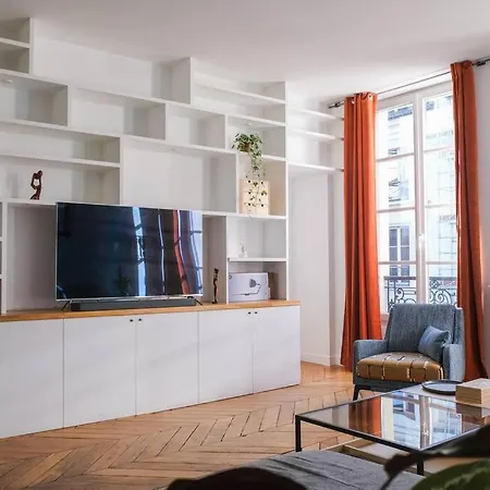 Luxurious In Marais *